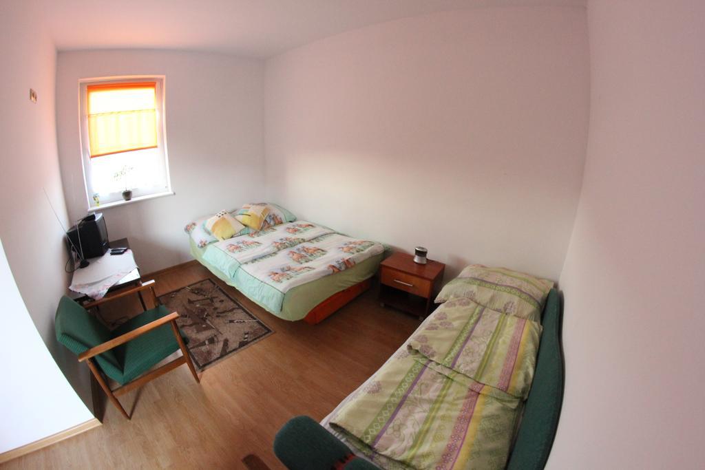 Rafaello Pokoje Goscinne Łagów Habitación foto